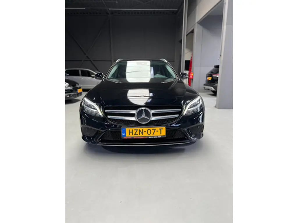 Mercedes-Benz C-Klasse 2