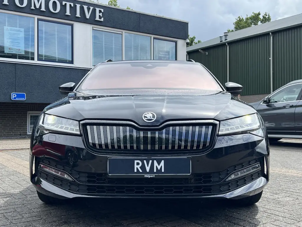 Škoda Superb 2