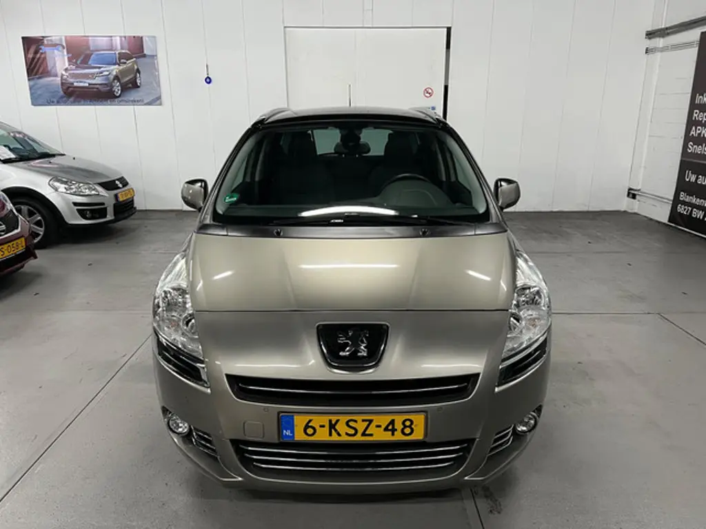 Peugeot 5008 3