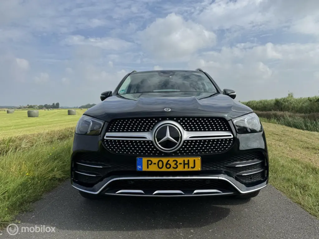 Mercedes-Benz GLE 2