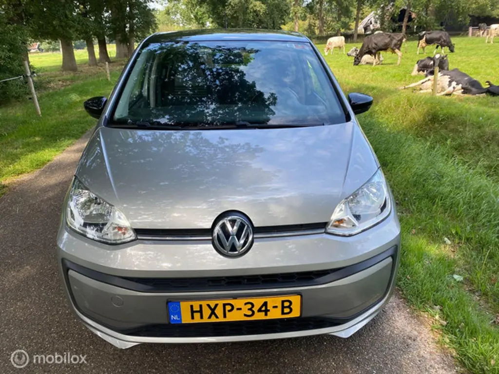 Volkswagen up! 3