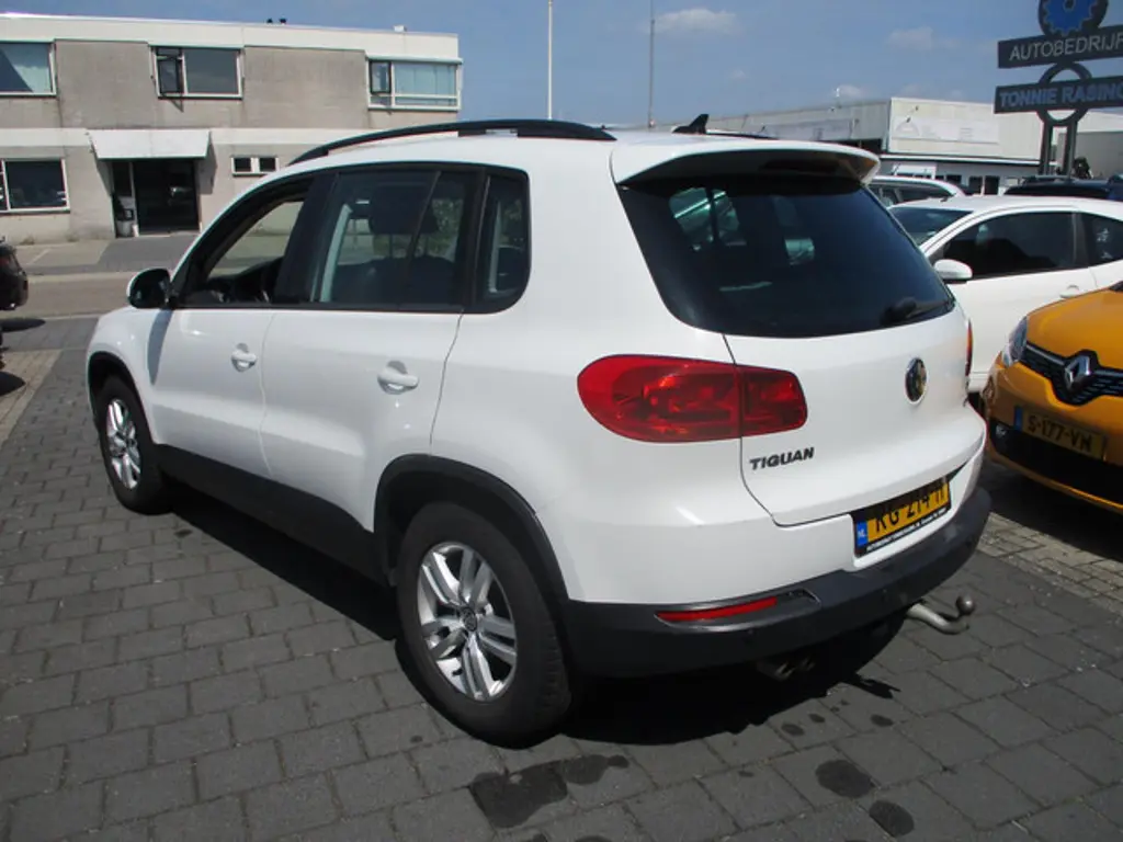 Volkswagen Tiguan 2