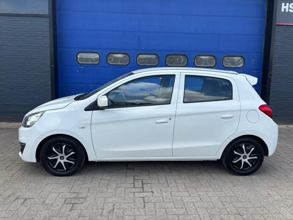 Mitsubishi Space Star 2