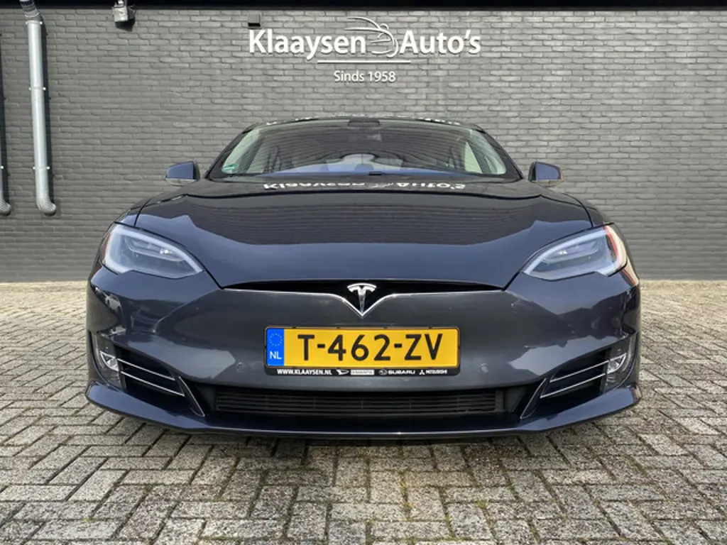 Tesla Model S 2