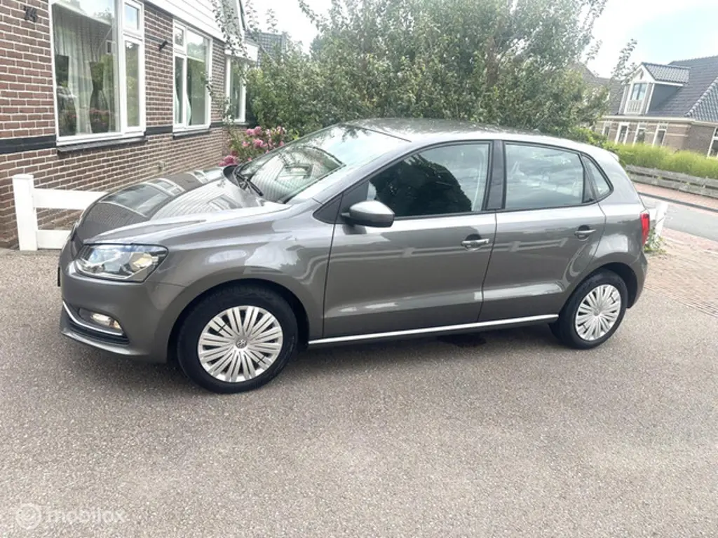 Volkswagen Polo 2