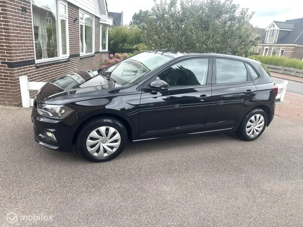 Volkswagen Polo 2