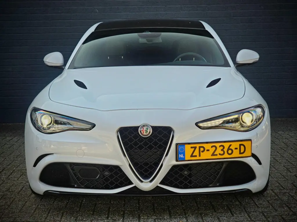 Alfa Romeo Giulia 3