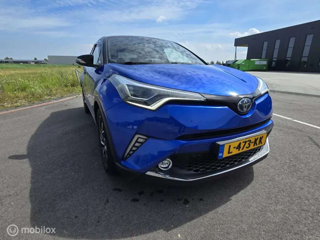Toyota C-HR 2