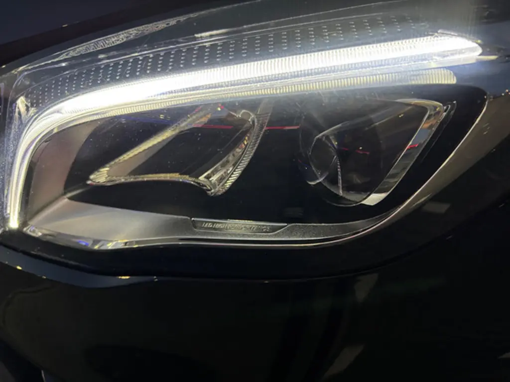 Mercedes-Benz GLA 3