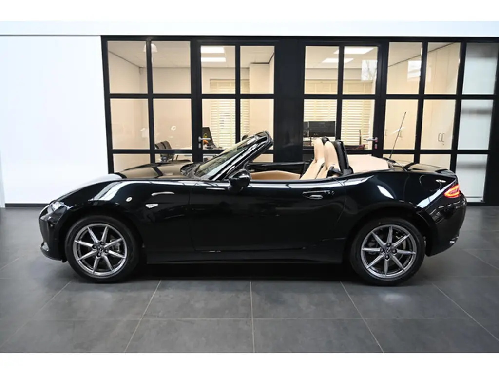 Mazda MX-5 2