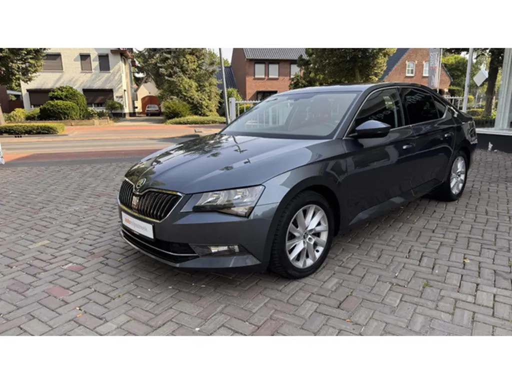 Škoda Superb 3