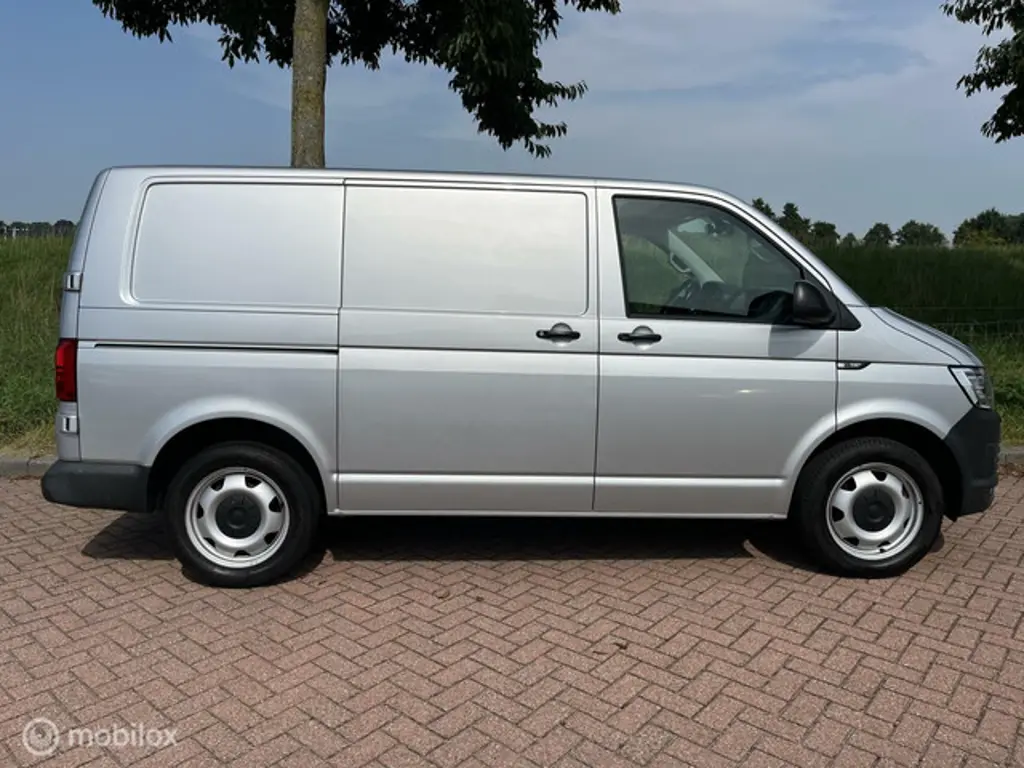Volkswagen Transporter 2