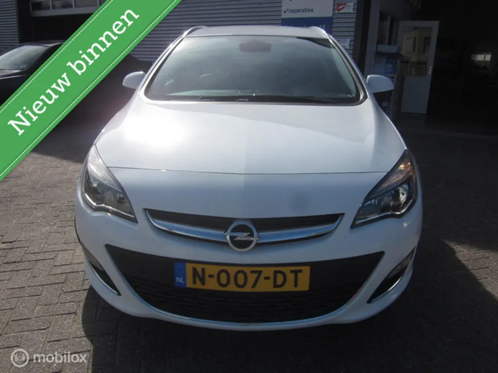 Opel Astra 2