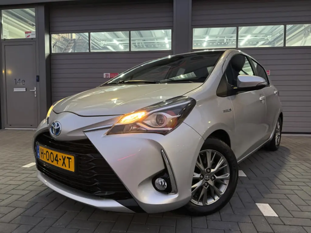 Toyota Yaris 2