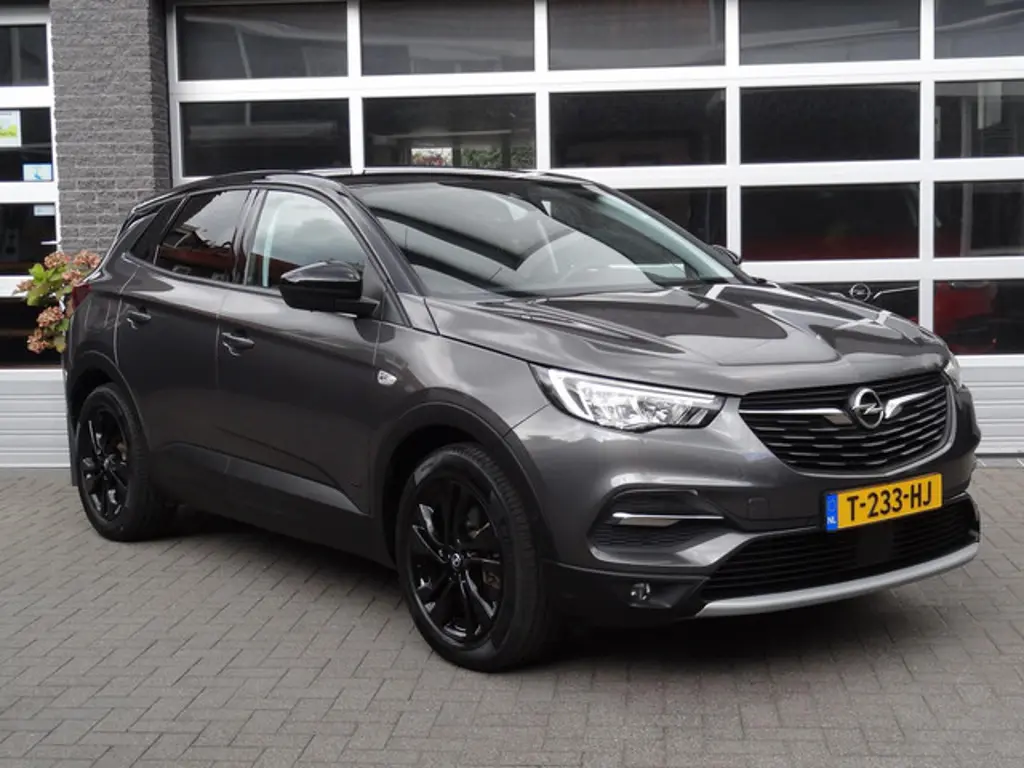 Opel Grandland X 2