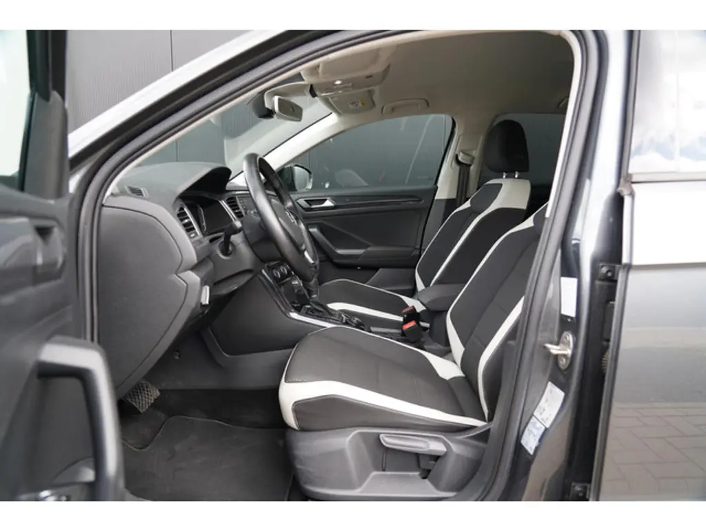Volkswagen T-Roc 2