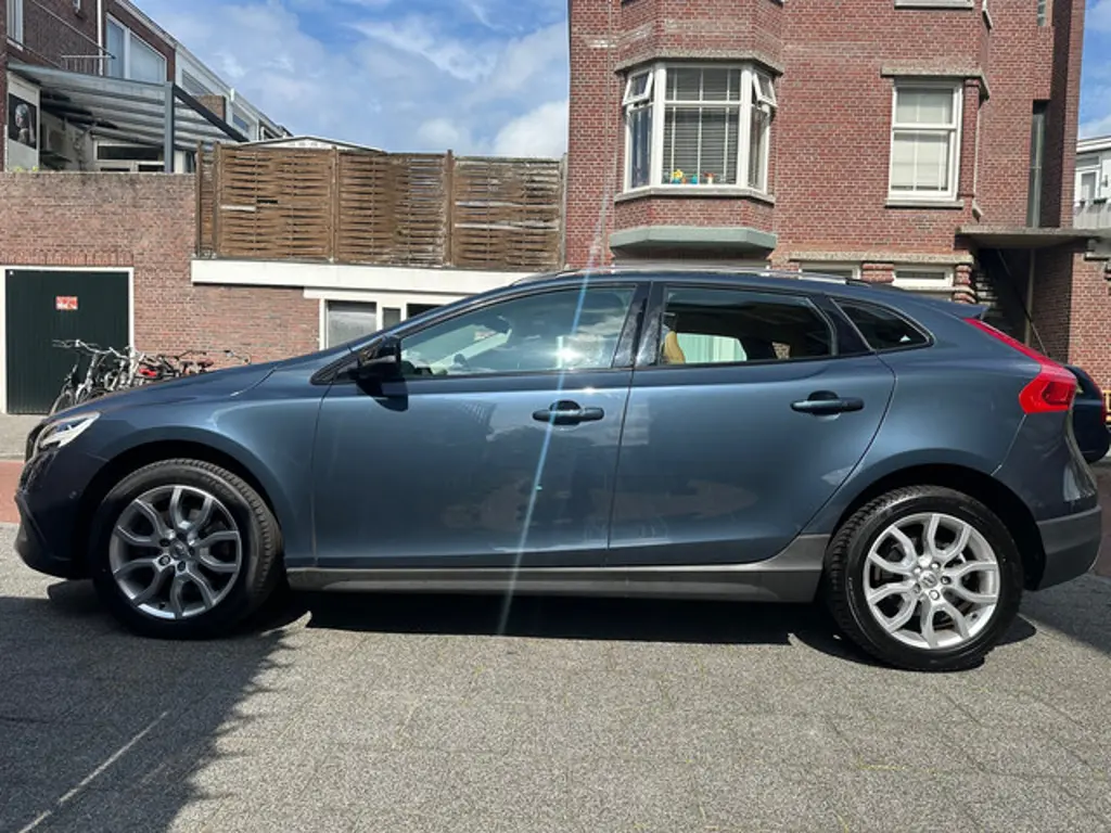 Volvo V40 2