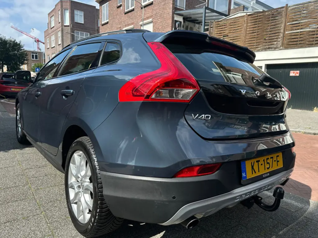 Volvo V40 3