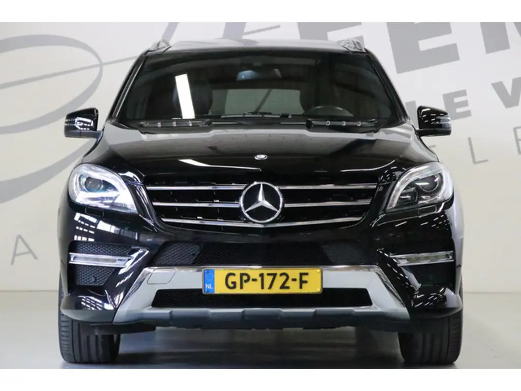 Mercedes-Benz M-Klasse 2