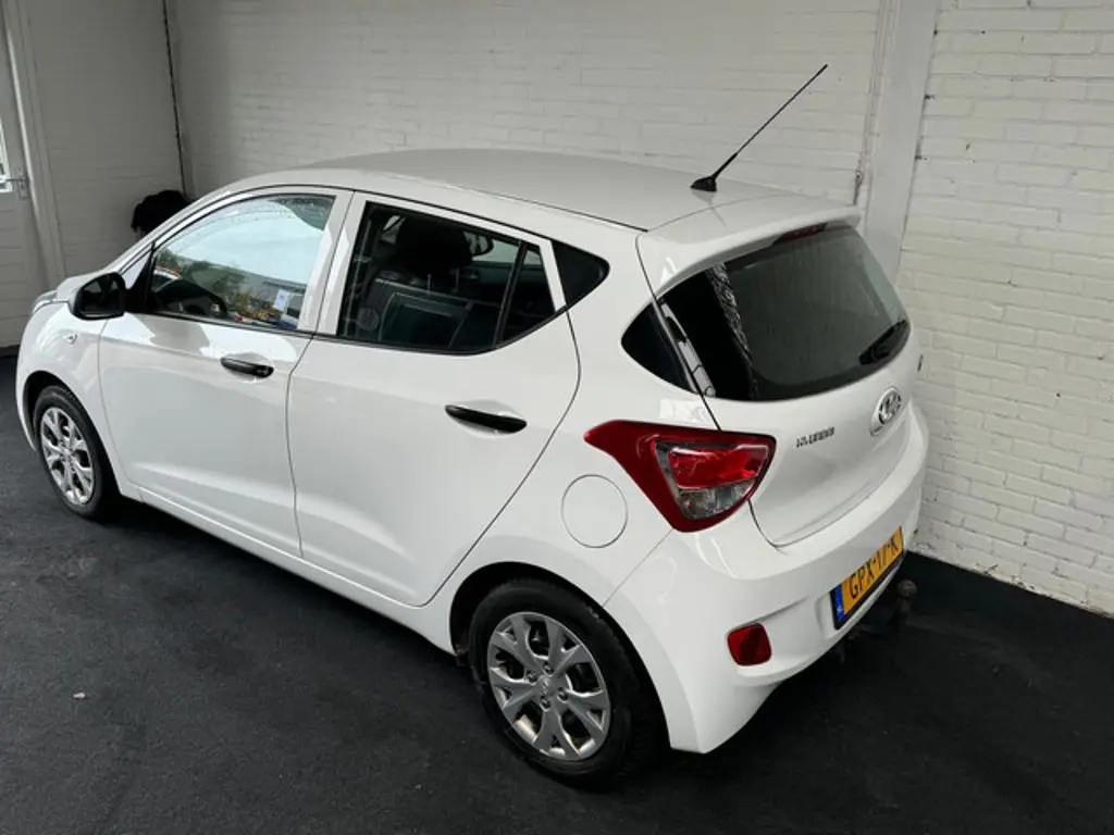 Hyundai i10 3