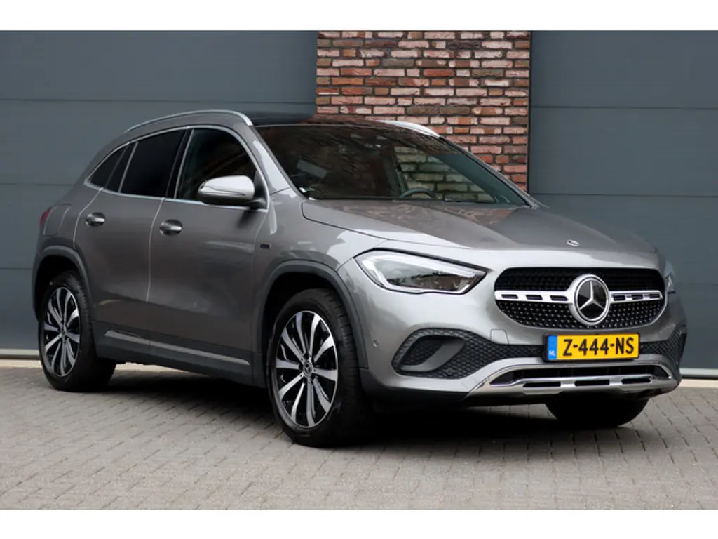 Mercedes-Benz GLA 3