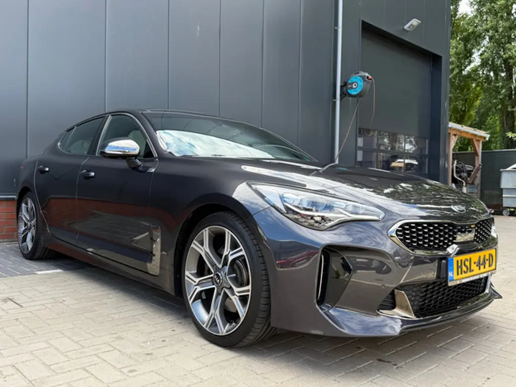 Kia Stinger 2