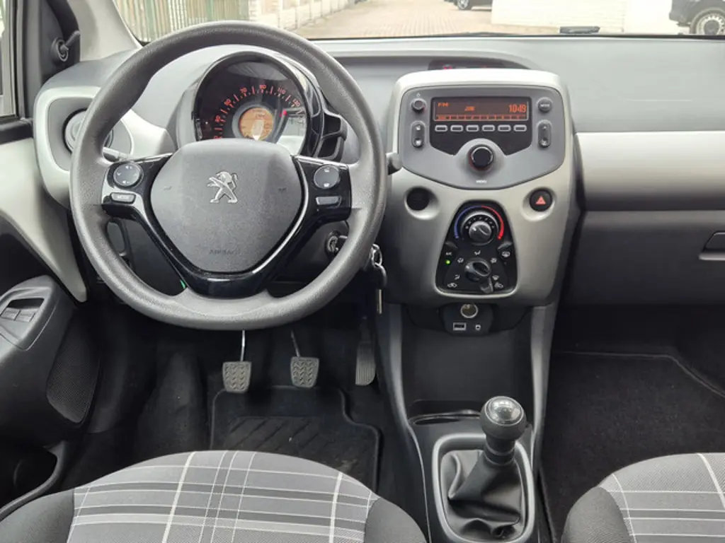 Peugeot 108 3