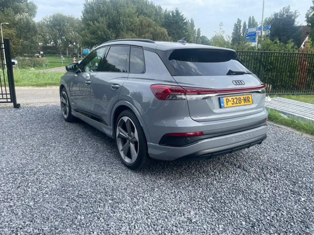 Audi Q4 e-tron 2