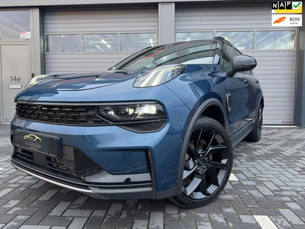 Lynk & Co 01