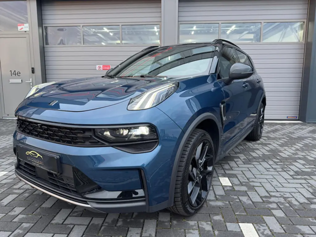 Lynk & Co 01 2