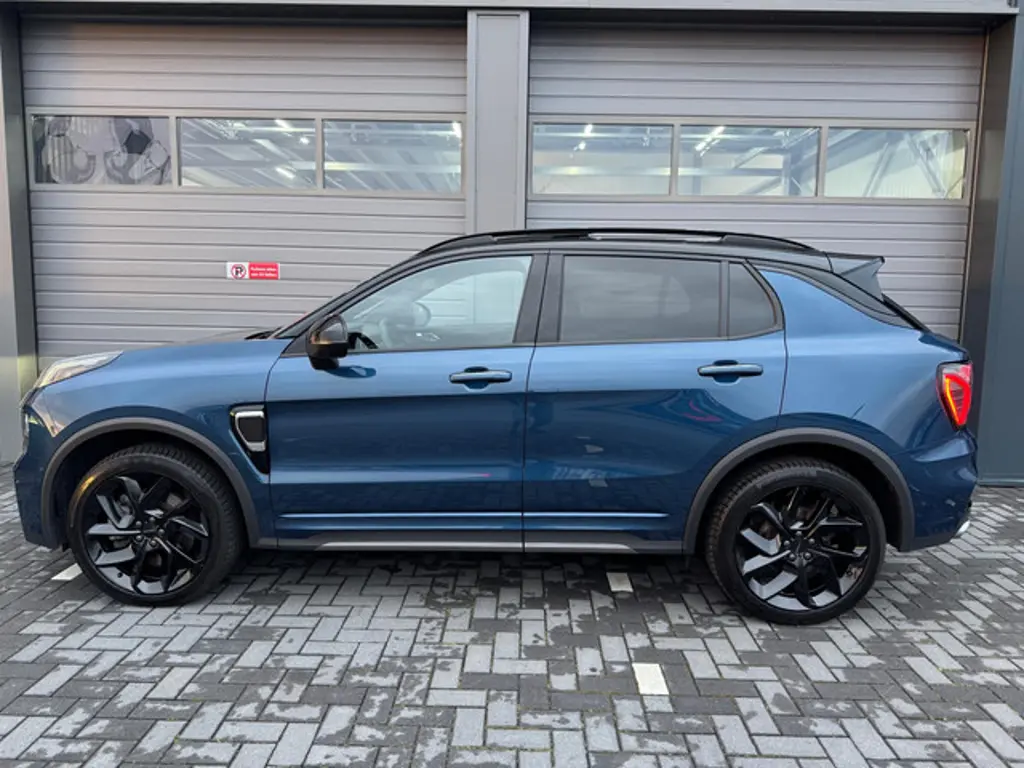 Lynk & Co 01 3