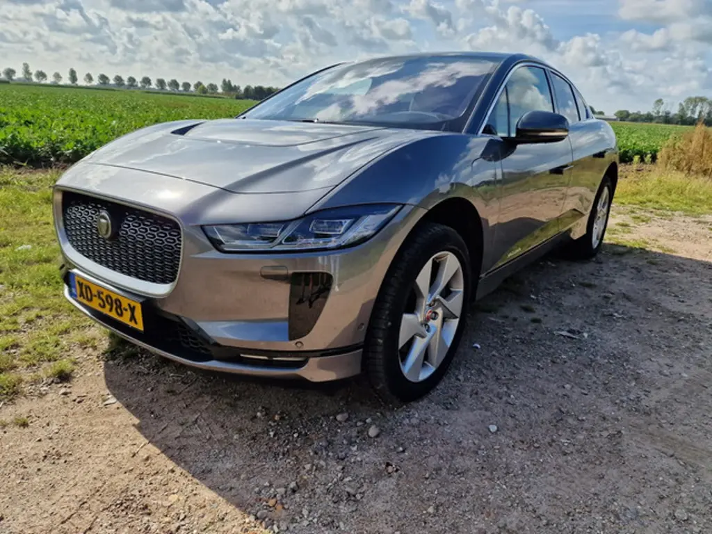 Jaguar I-PACE 3