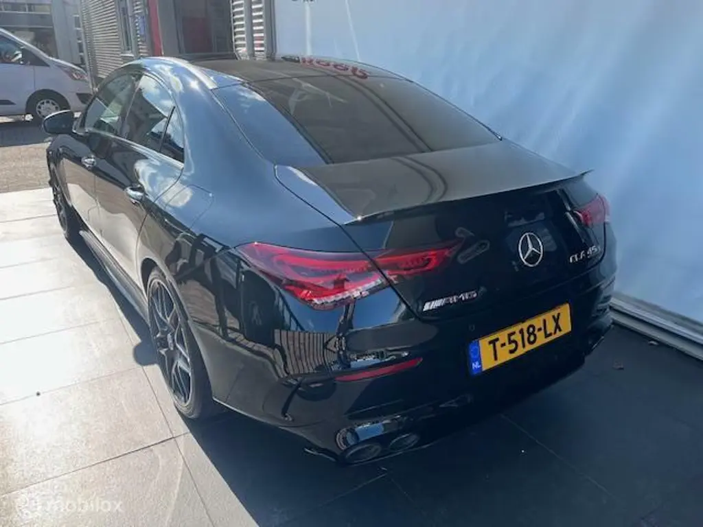 Mercedes-Benz CLA 3