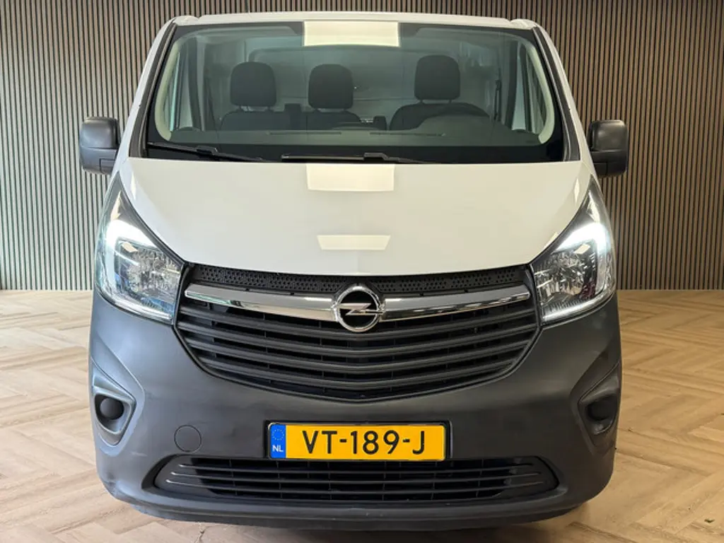 Opel Vivaro 2