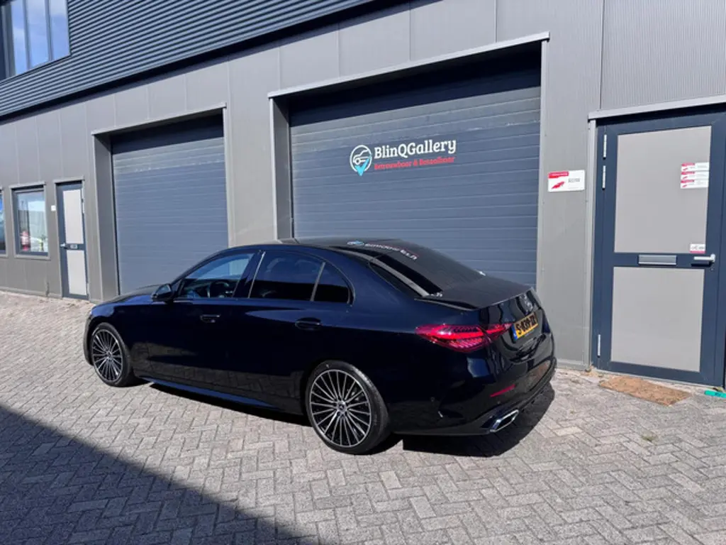 Mercedes-Benz C-Klasse 3