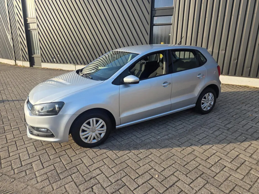 Volkswagen Polo 2