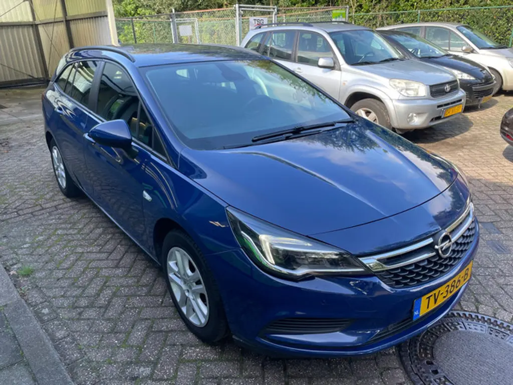 Opel Astra 2