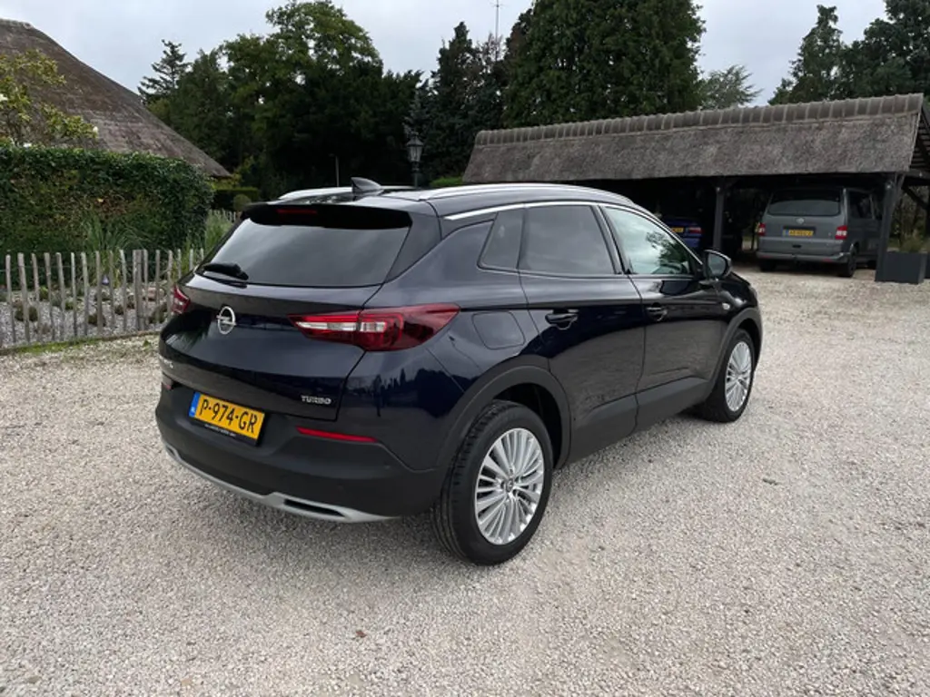 Opel Grandland X 2