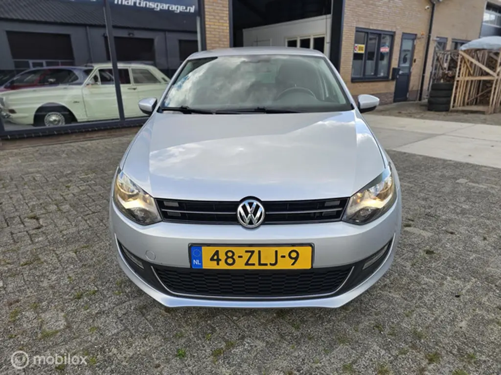 Volkswagen Polo 2