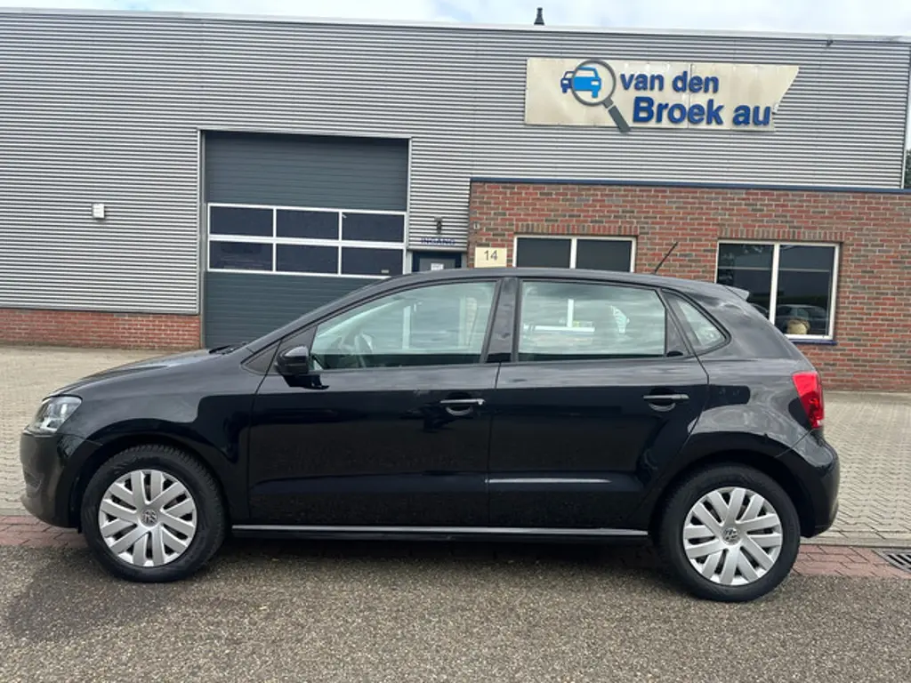 Volkswagen Polo 2