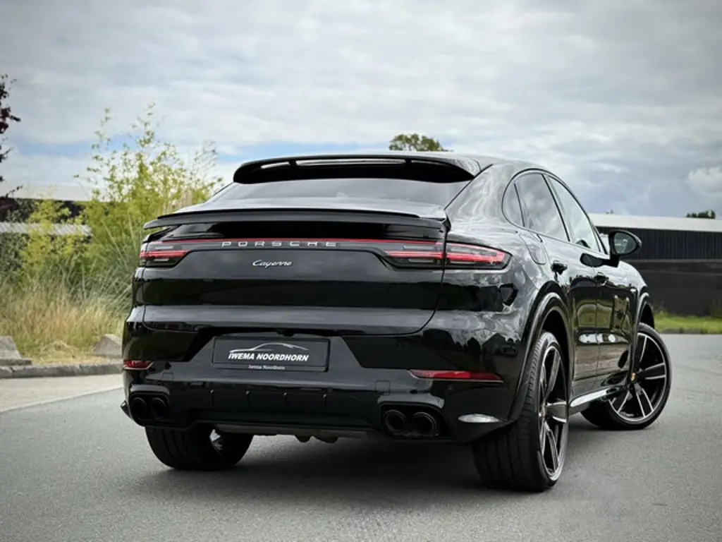 Porsche Cayenne 2