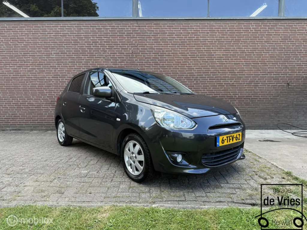 Mitsubishi Space Star 3