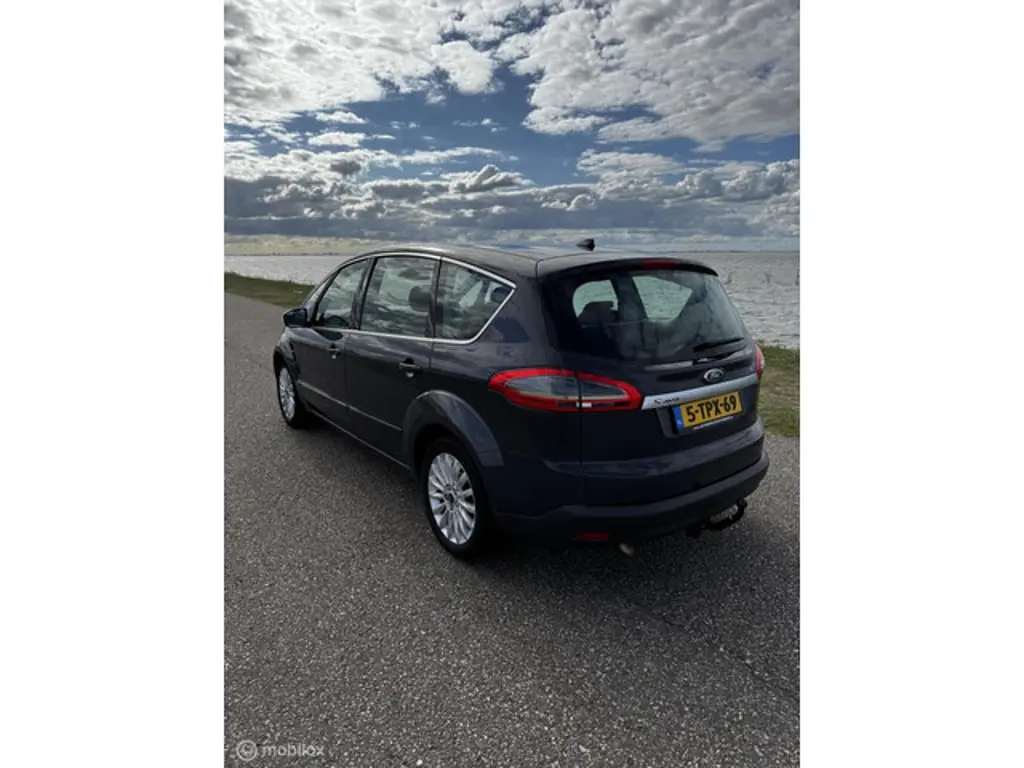 Ford S-Max 2
