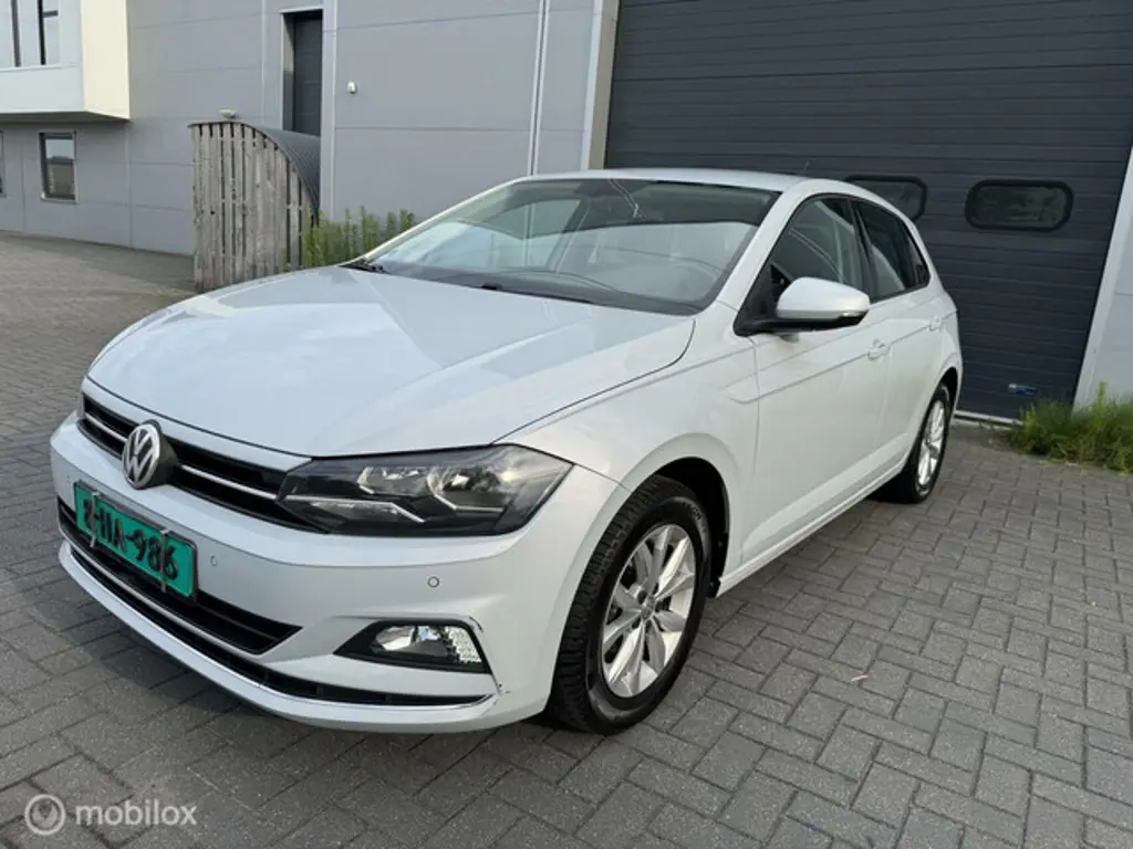 Volkswagen Polo 2