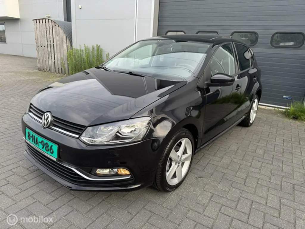 Volkswagen Polo 2