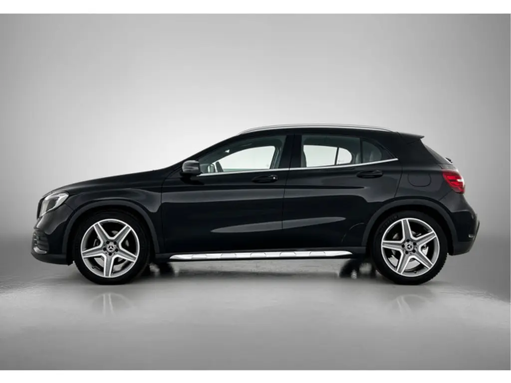 Mercedes-Benz GLA 3
