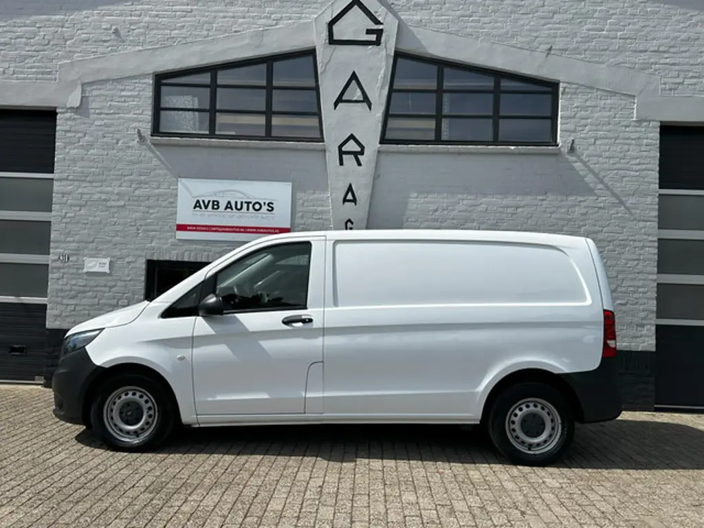 Mercedes-Benz Vito 2
