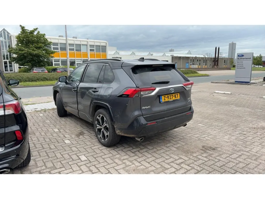 Toyota RAV4 2