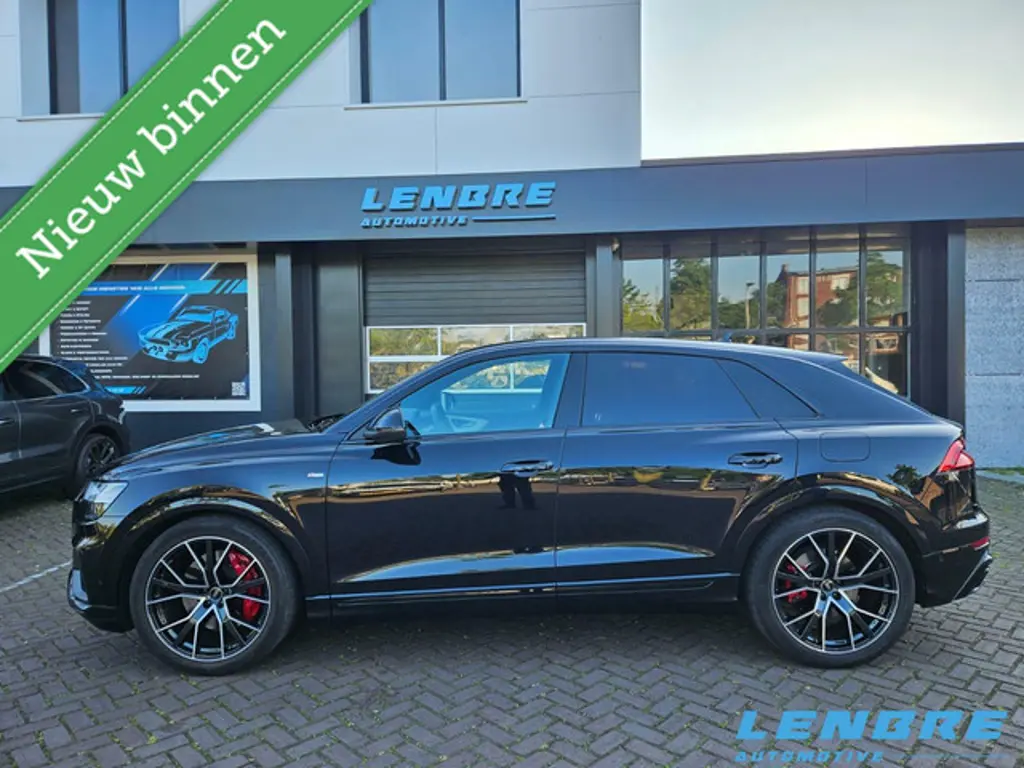 Audi Q8 2