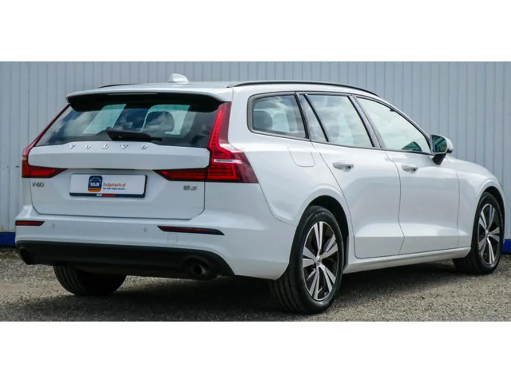 Volvo V60 3